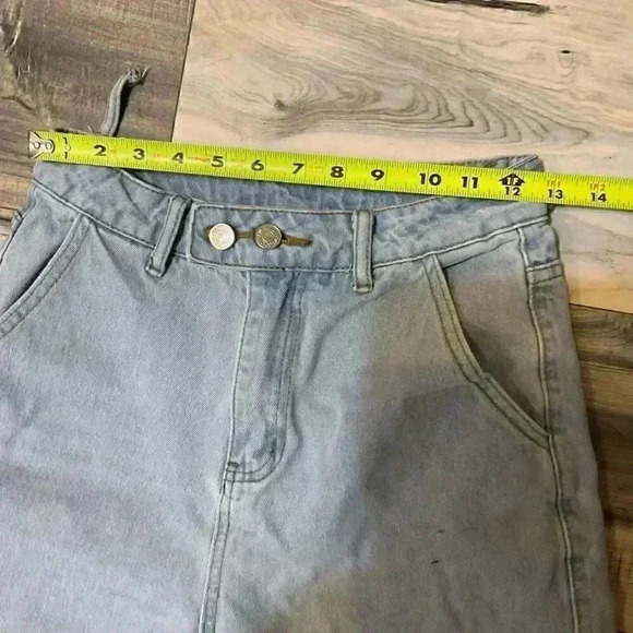 SHEIN XS cargo pants with imperfections - Picture 10 of 10